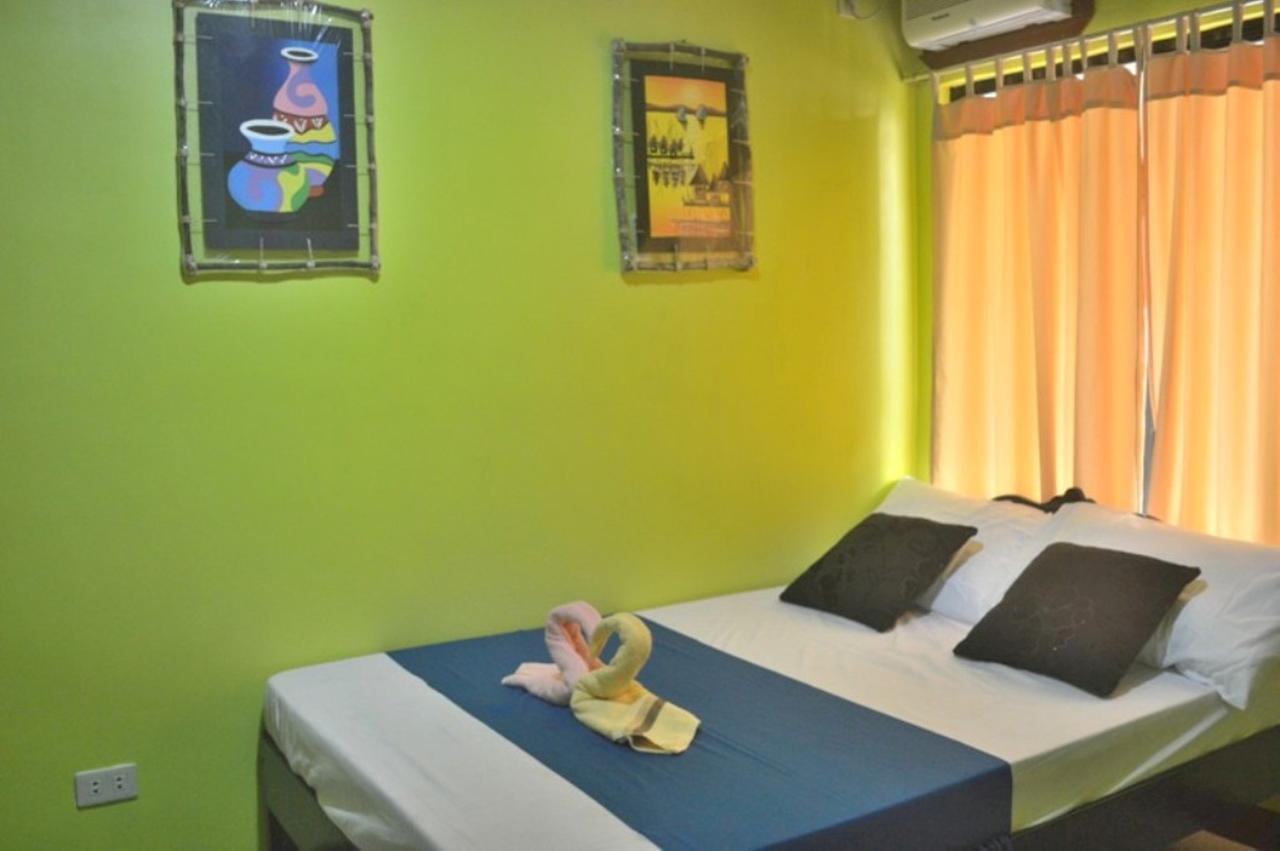 Amelia Homestay Пуэрто-Принцеса Экстерьер фото