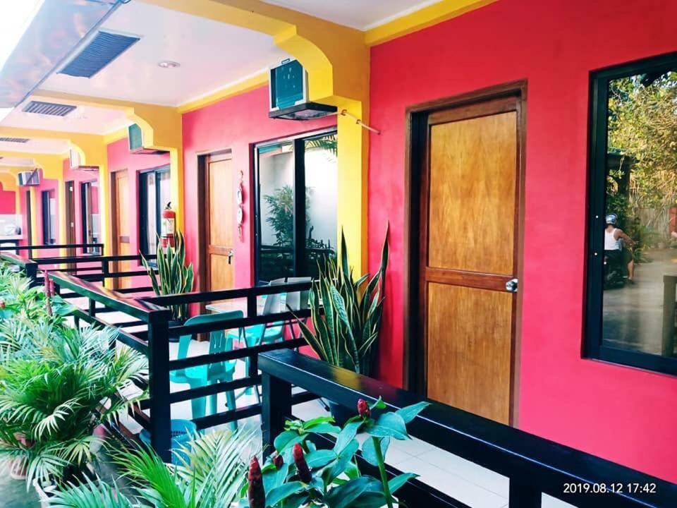 Amelia Homestay Пуэрто-Принцеса Экстерьер фото