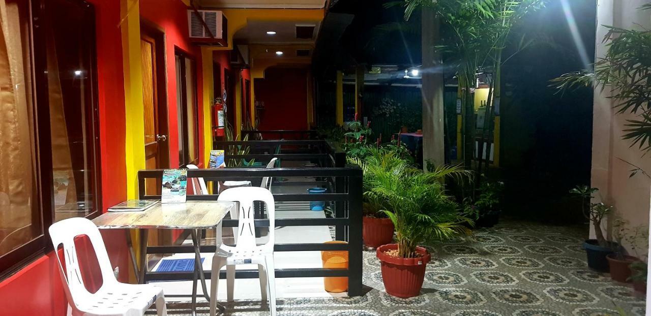 Amelia Homestay Пуэрто-Принцеса Экстерьер фото